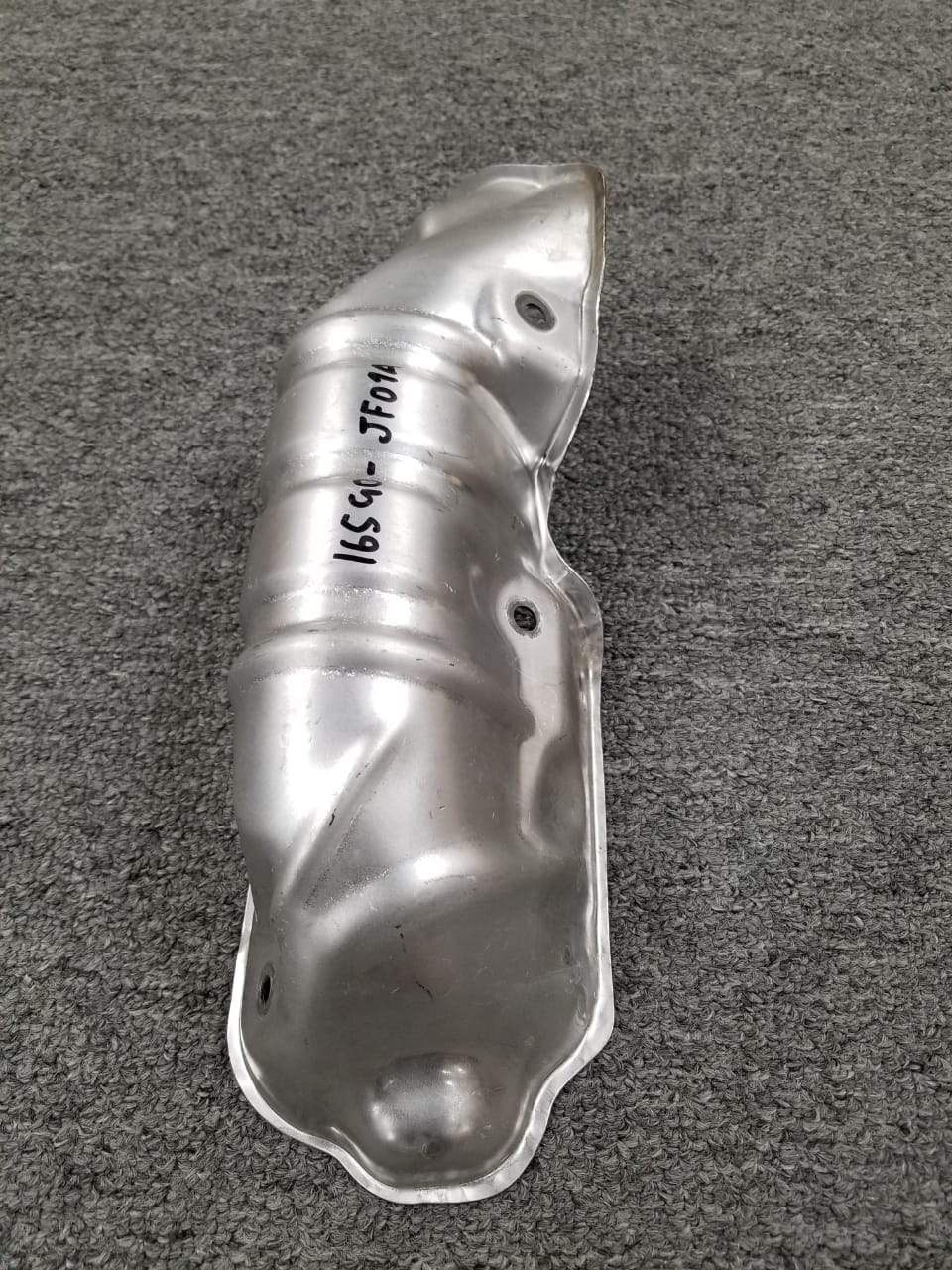 USED; NISSAN FACTORY OEM COVER-EXHAUST MANIFOLD GT-R R35 16590-JF01A